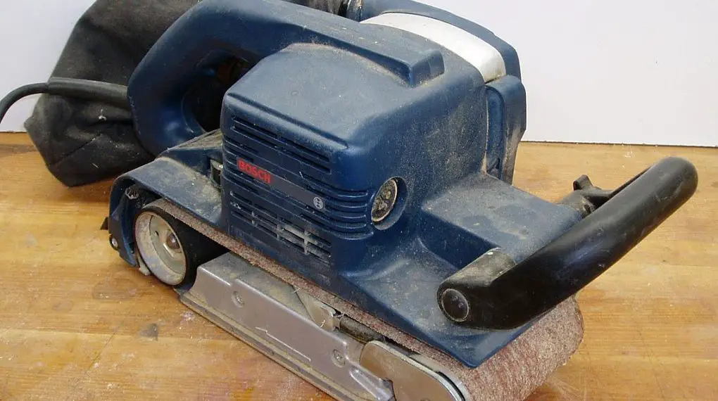 How to Sand a Table Top with a Belt Sander