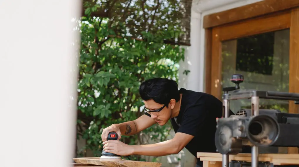 How to Sand a Table with an Orbital Sander